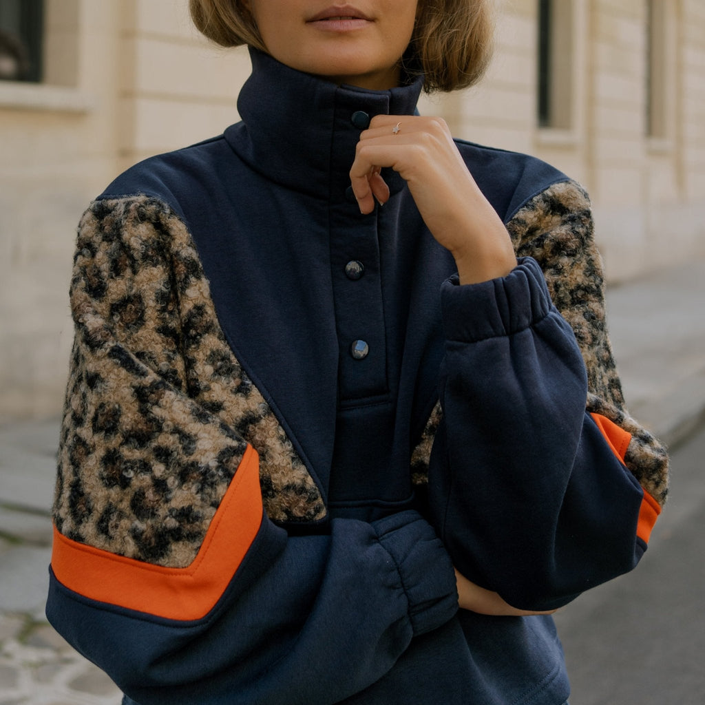 sweatshirt femme bleu marine leopard Barje Paris